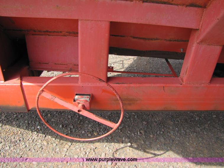 image for item 4224 Killbros 1200 grain cart