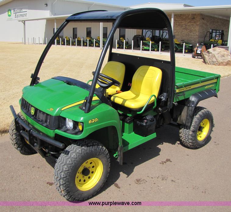 image for item 4228 John Deere Gator 620i 4x4 utility vehicle