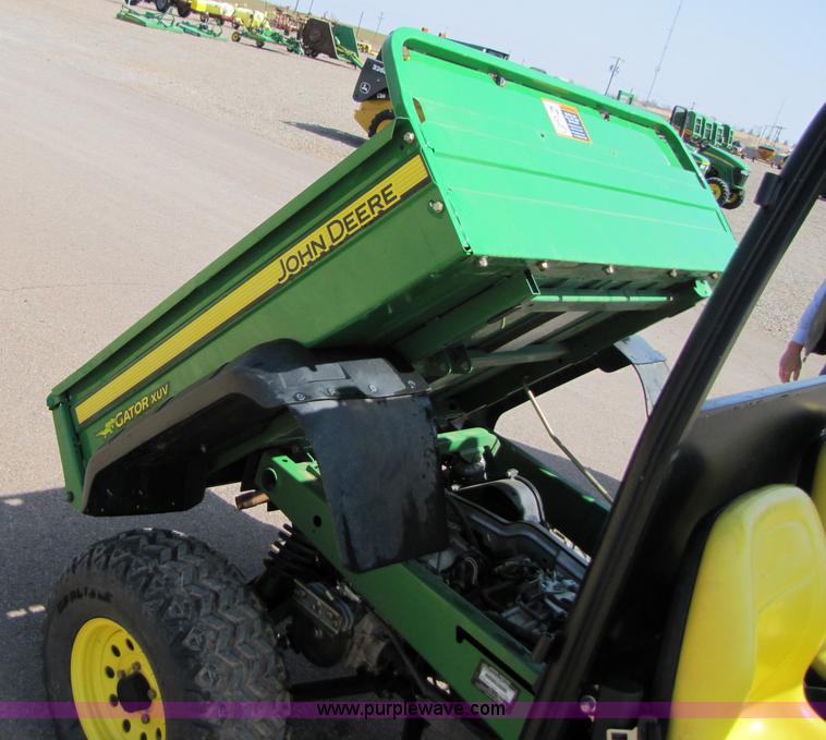 image for item 4228 John Deere Gator 620i 4x4 utility vehicle