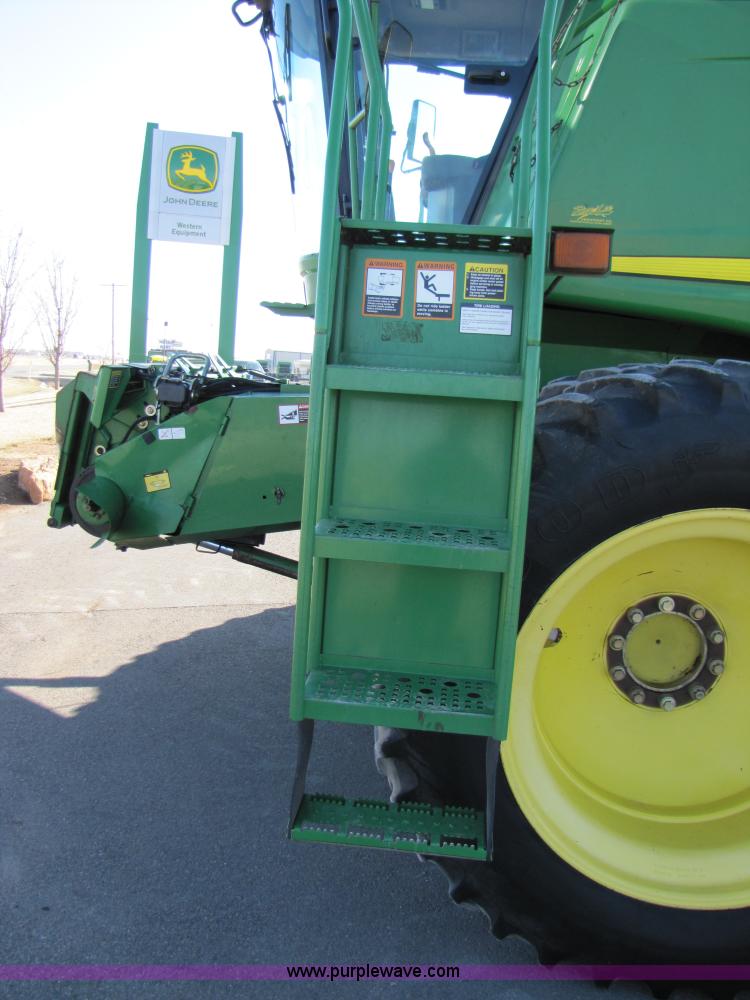 image for item 4229 2004 John Deere 9760 STS combine