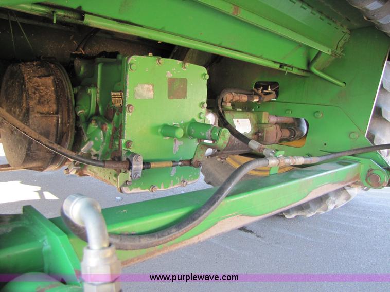 image for item 4229 2004 John Deere 9760 STS combine