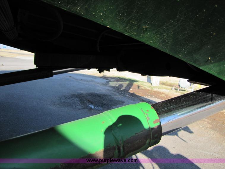 image for item 4229 2004 John Deere 9760 STS combine