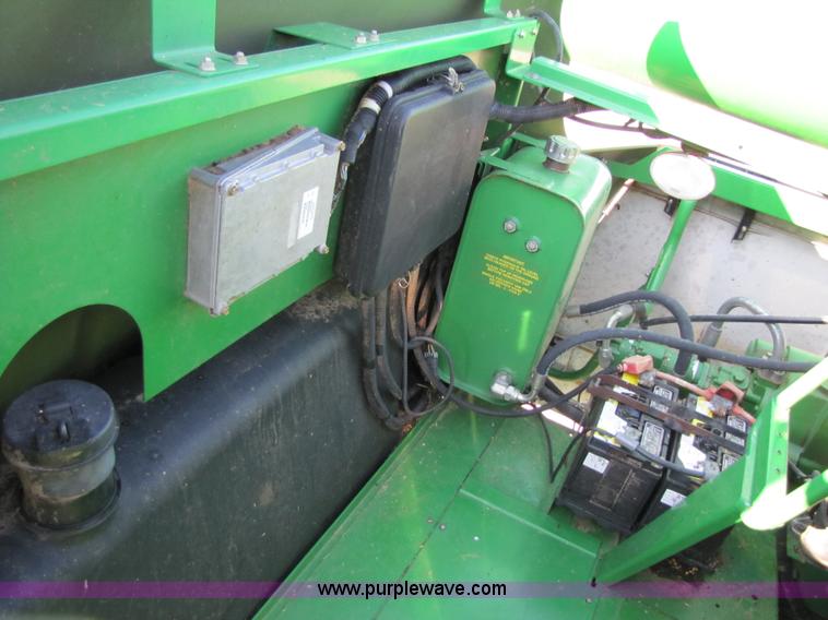 image for item 4229 2004 John Deere 9760 STS combine