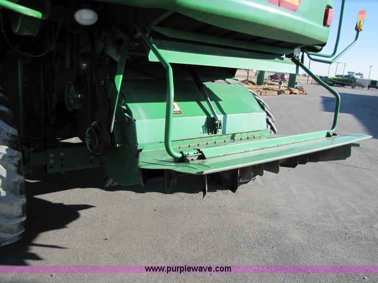 image for item 4229 2004 John Deere 9760 STS combine