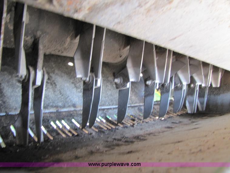 image for item 4229 2004 John Deere 9760 STS combine