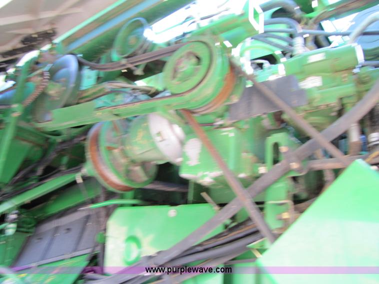 image for item 4229 2004 John Deere 9760 STS combine