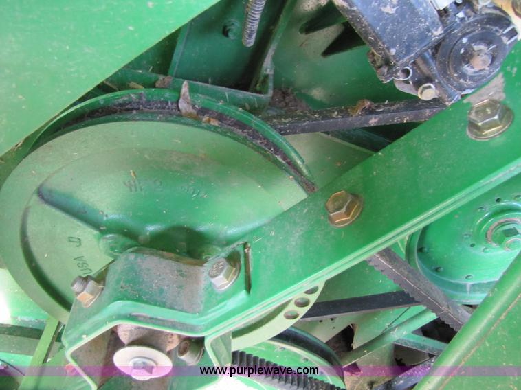 image for item 4229 2004 John Deere 9760 STS combine