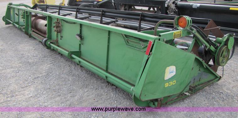 image for item 4246 John Deere 930 30' platform header