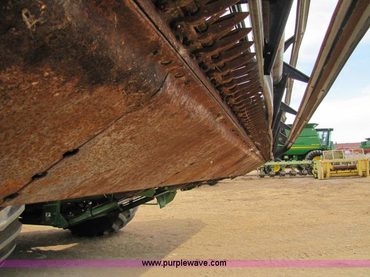 image for item 4246 John Deere 930 30' platform header