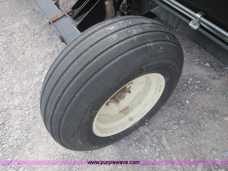 image for item 4247 2005 Mac Don 963 36' draper head