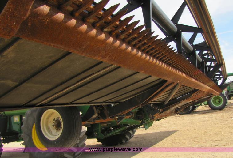 image for item 4247 2005 Mac Don 963 36' draper head