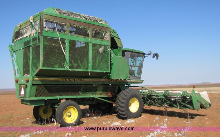 image for item 9513 1995 John Deere 7450 cotton stripper