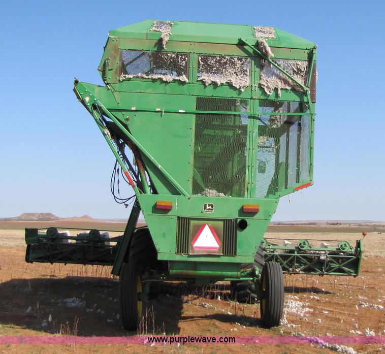 image for item 9513 1995 John Deere 7450 cotton stripper