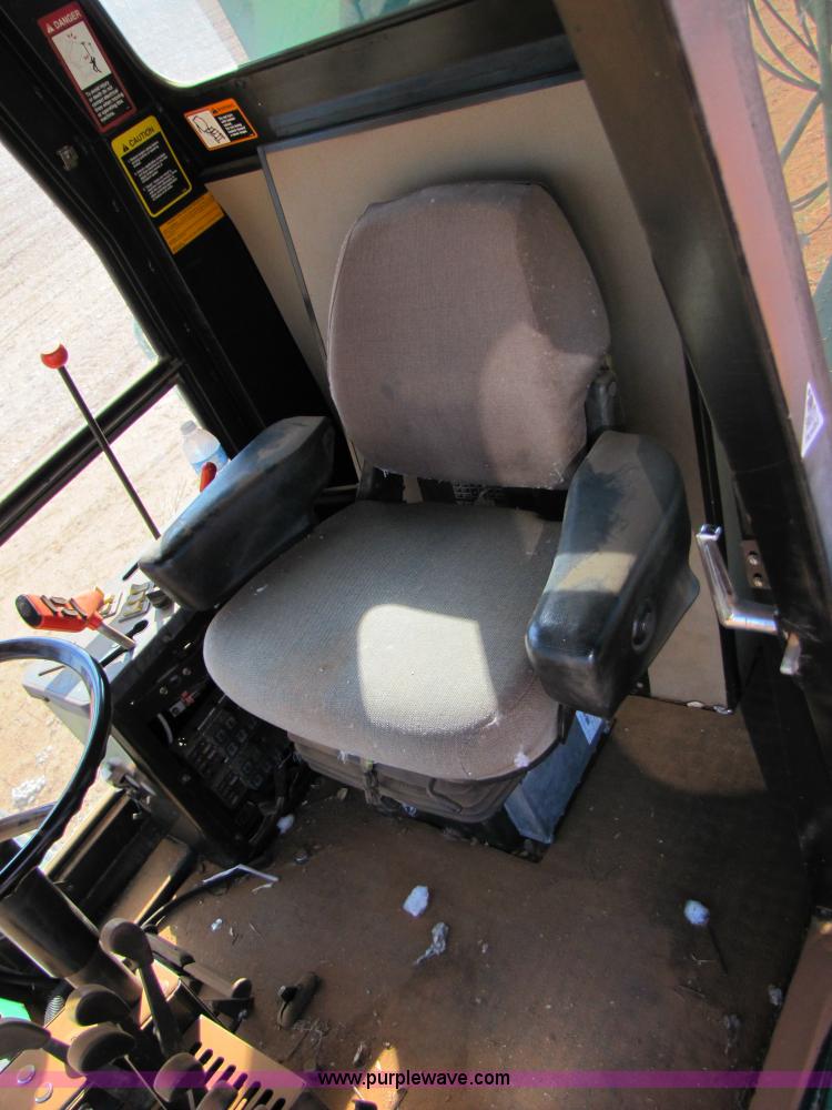 image for item 9513 1995 John Deere 7450 cotton stripper