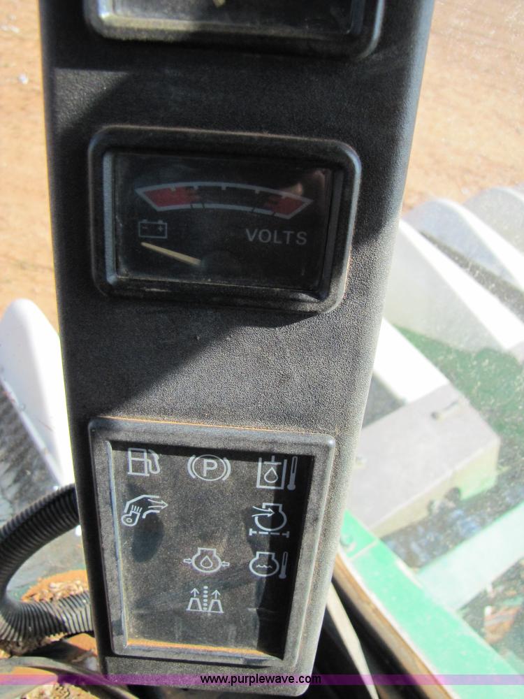 image for item 9513 1995 John Deere 7450 cotton stripper