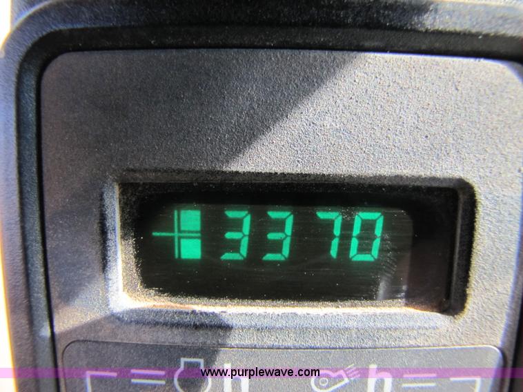 image for item 9513 1995 John Deere 7450 cotton stripper