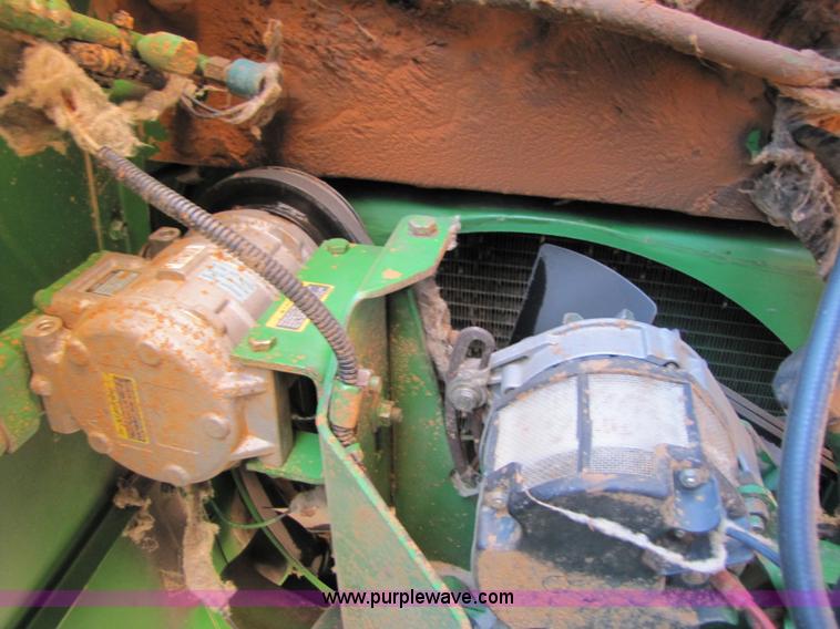 image for item 9513 1995 John Deere 7450 cotton stripper