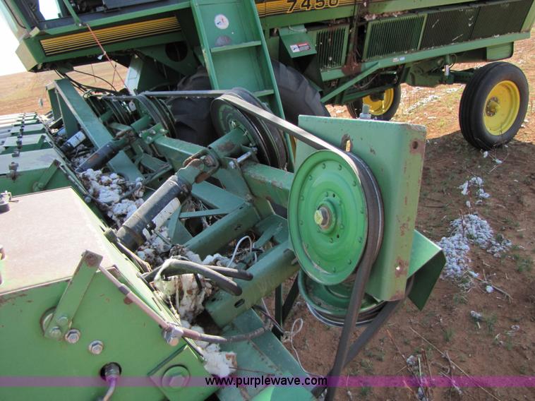 image for item 9513 1995 John Deere 7450 cotton stripper