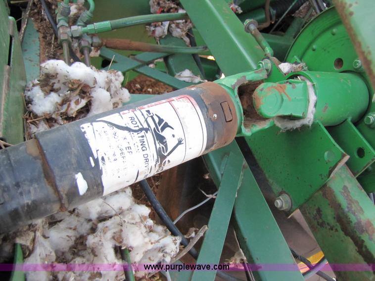 image for item 9513 1995 John Deere 7450 cotton stripper