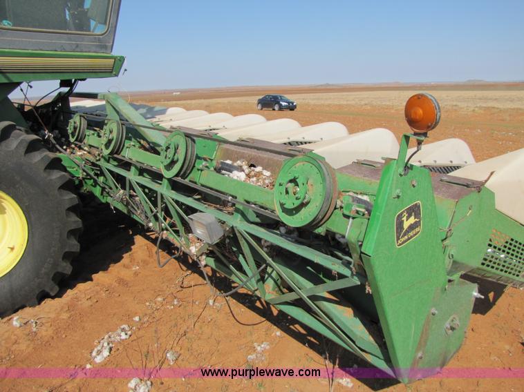 image for item 9513 1995 John Deere 7450 cotton stripper