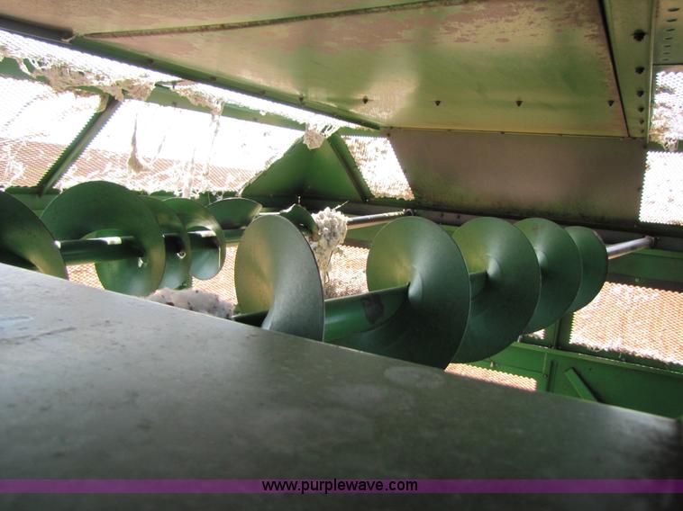 image for item 9513 1995 John Deere 7450 cotton stripper