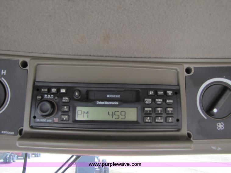 image for item 9514 2004 Case IH STX325 articulated 4WD tractor