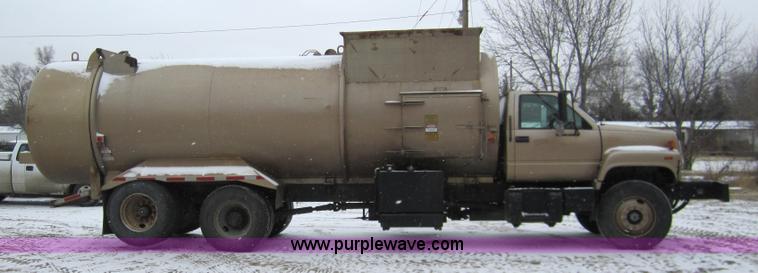 image for item 2982 1995 Chevrolet Kodiak refuse truck