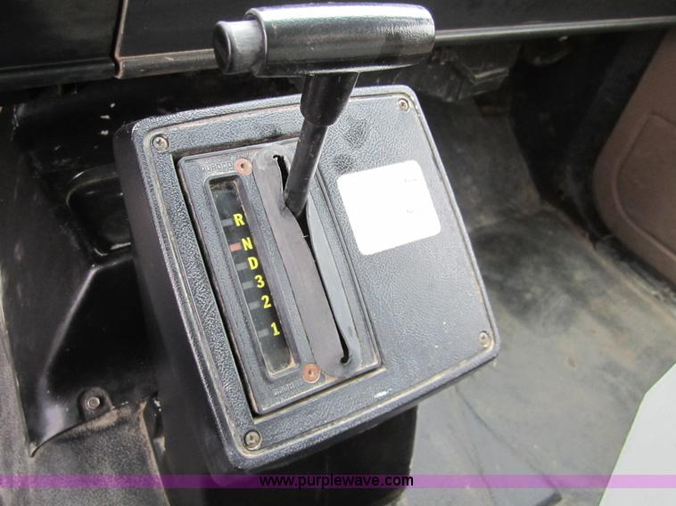 image for item 2982 1995 Chevrolet Kodiak refuse truck