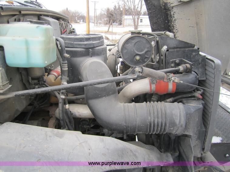 image for item 2982 1995 Chevrolet Kodiak refuse truck