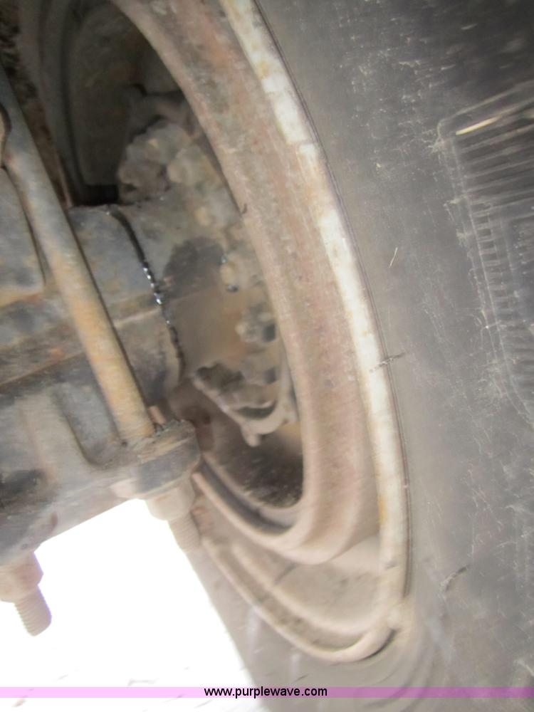 image for item 2982 1995 Chevrolet Kodiak refuse truck