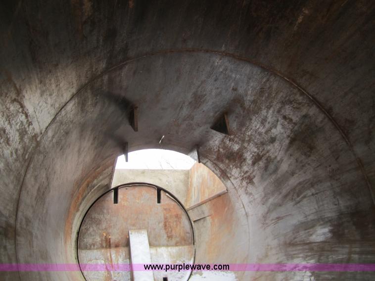 image for item 2982 1995 Chevrolet Kodiak refuse truck