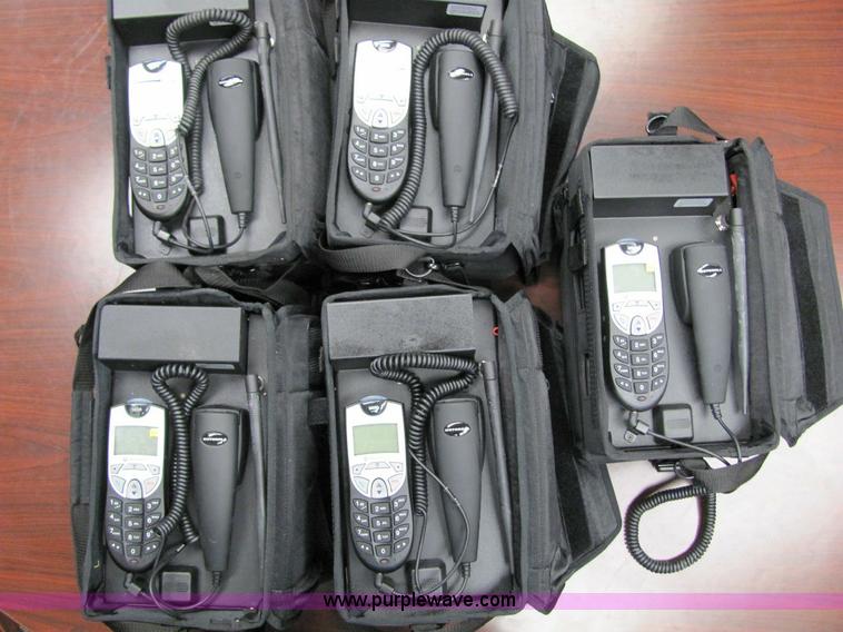 image for item 3038 (5) Motorola M800 bag phones