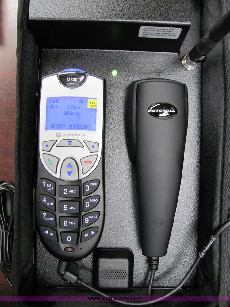 image for item 3039 (5) Motorola M800 bag phones