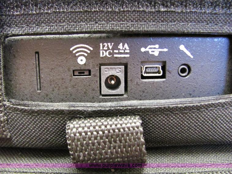 image for item 3039 (5) Motorola M800 bag phones