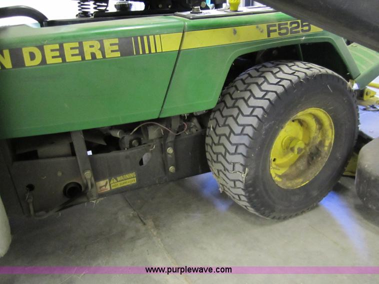 image for item 3064 John Deere F525 front deck mower