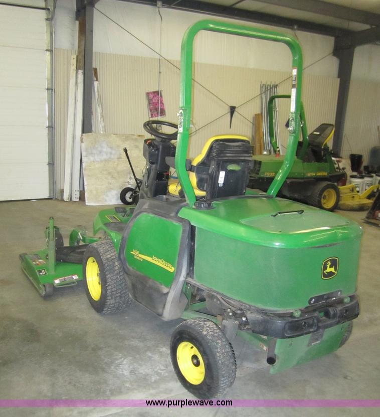 image for item 3065 2004 John Deere 1420 series II front deck mower