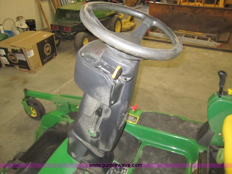 image for item 3065 2004 John Deere 1420 series II front deck mower