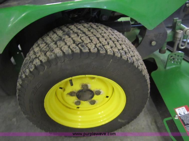 image for item 3065 2004 John Deere 1420 series II front deck mower