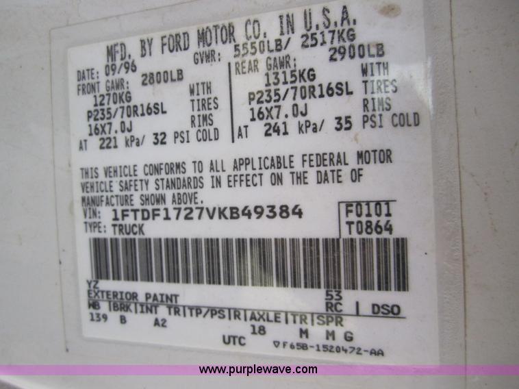 image for item 3207 1997 Ford F150 pickup truck