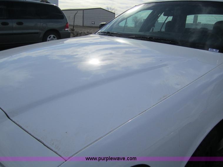 image for item 3208 2004 Ford Crown Victoria Police Interceptor