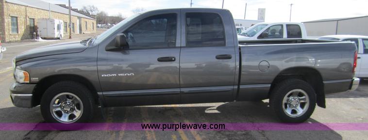 image for item 3210 2004 Dodge Ram 1500 Quad Cab pickup truck