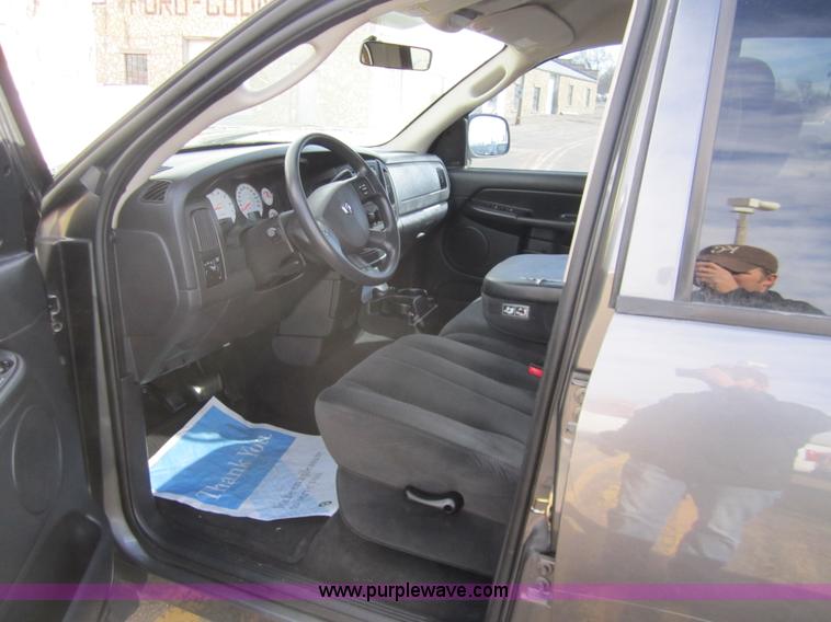 image for item 3210 2004 Dodge Ram 1500 Quad Cab pickup truck