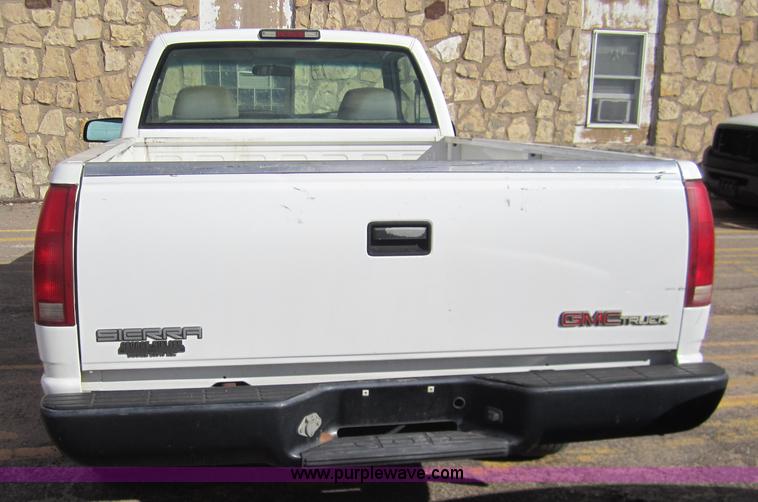 image for item 3212 1997 GMC Sierra C1500 SL pickup truck