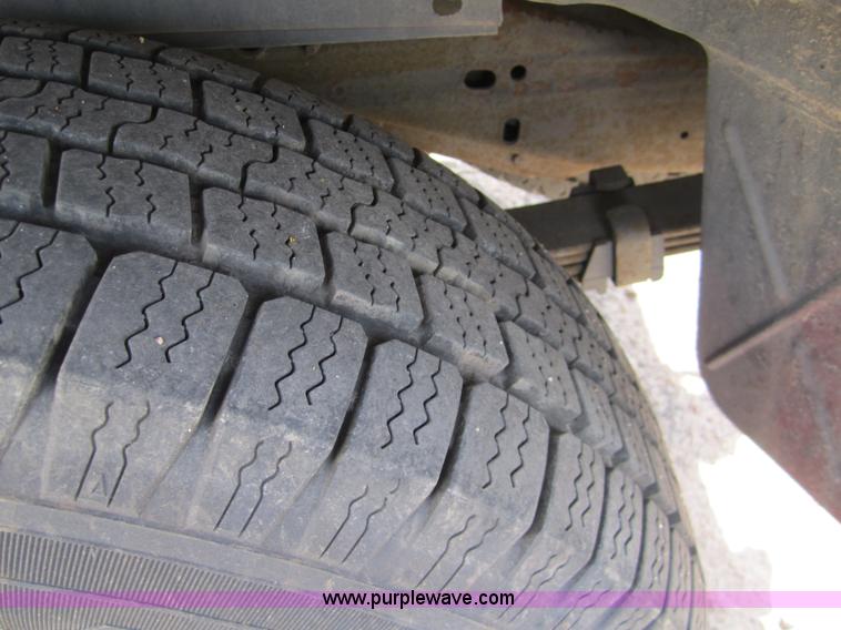 image for item 3214 1999 Chevrolet Tahoe K1500 LS SUV