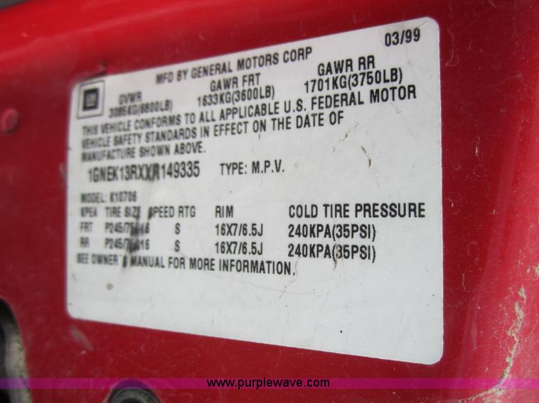 image for item 3214 1999 Chevrolet Tahoe K1500 LS SUV