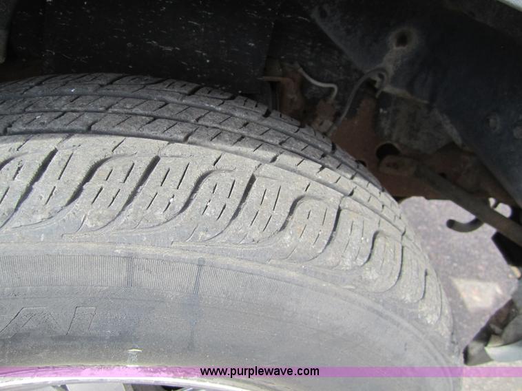 image for item 3215 1993 GMC S15 Jimmy SLE SUV