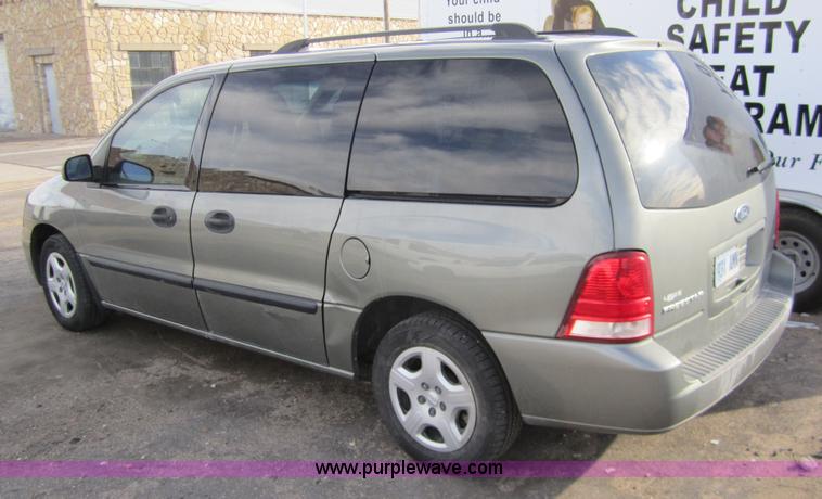 image for item 3217 2006 Ford Freestar SE mini van