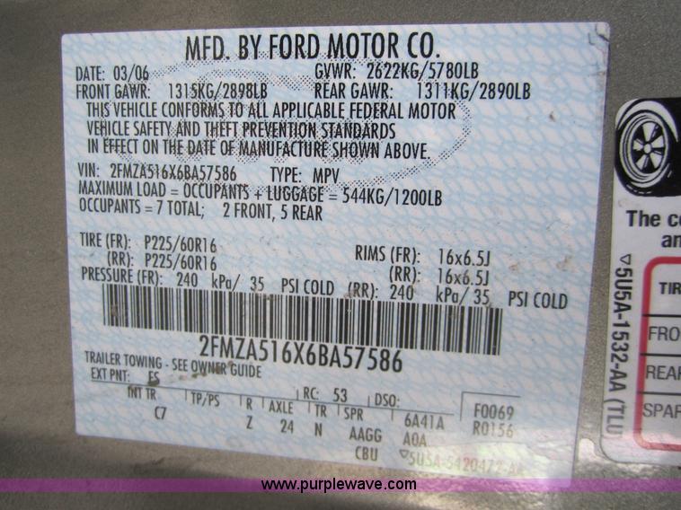 image for item 3217 2006 Ford Freestar SE mini van