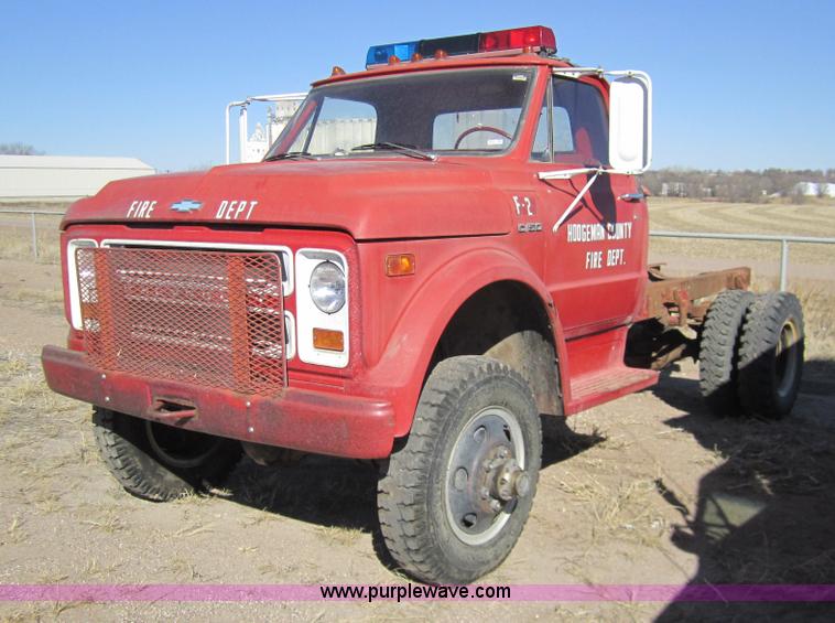 image for item 3435 1971 Chevrolet C50 truck cab and chassis