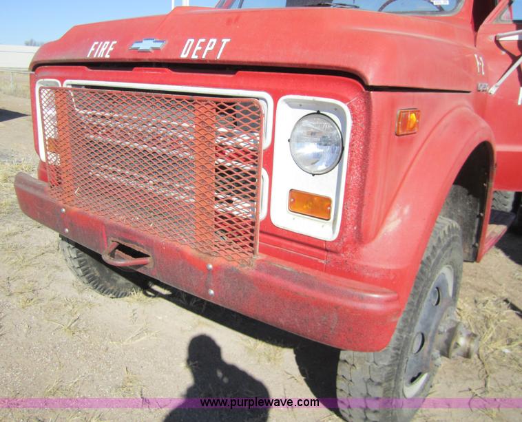 image for item 3435 1971 Chevrolet C50 truck cab and chassis